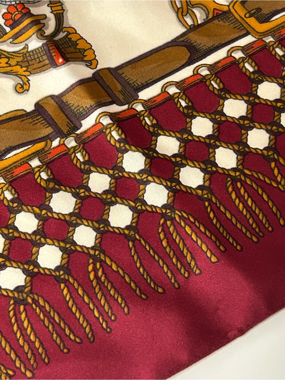 Gorgeous Equestrian style scarf Fall colors - Picture 9 of 9